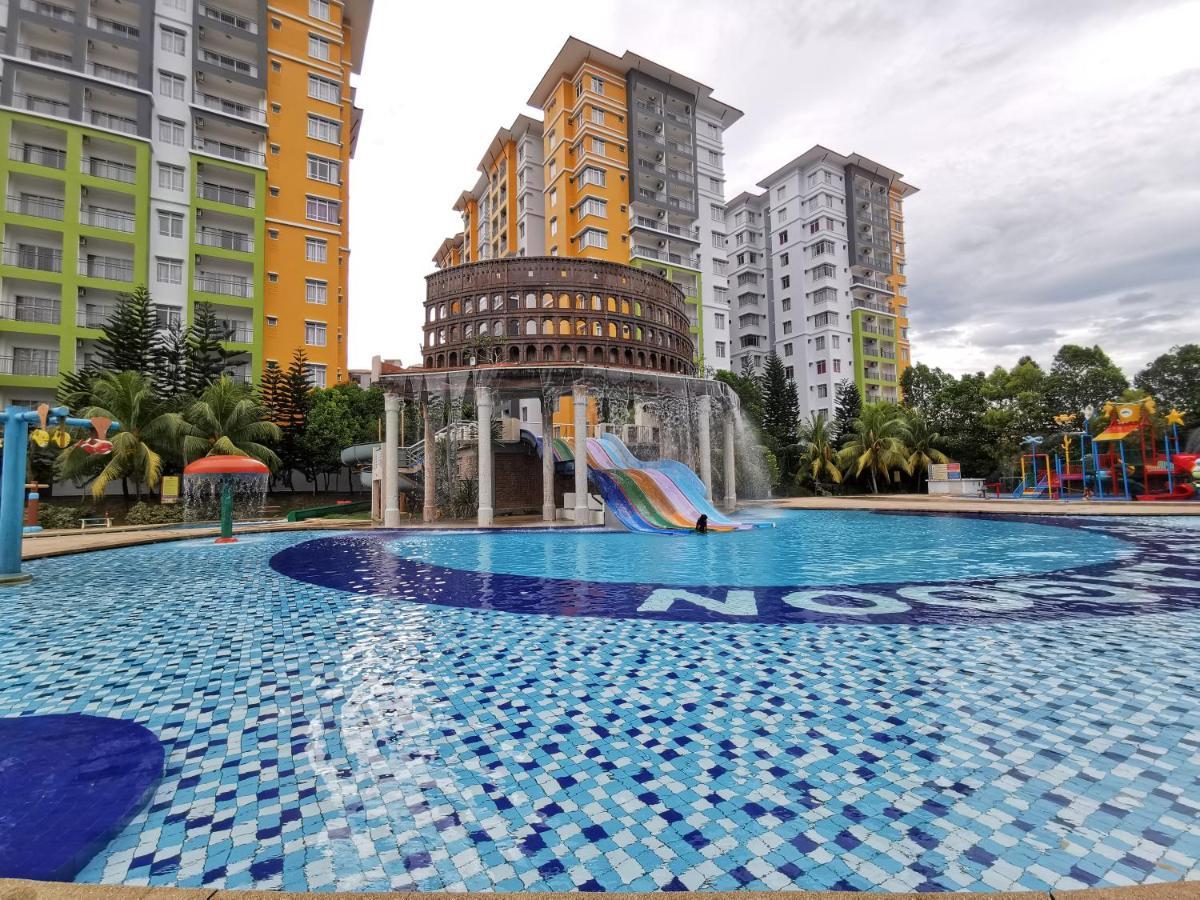 B - Lagoon Water Themepark Suite Melaka Town Eksteriør bilde