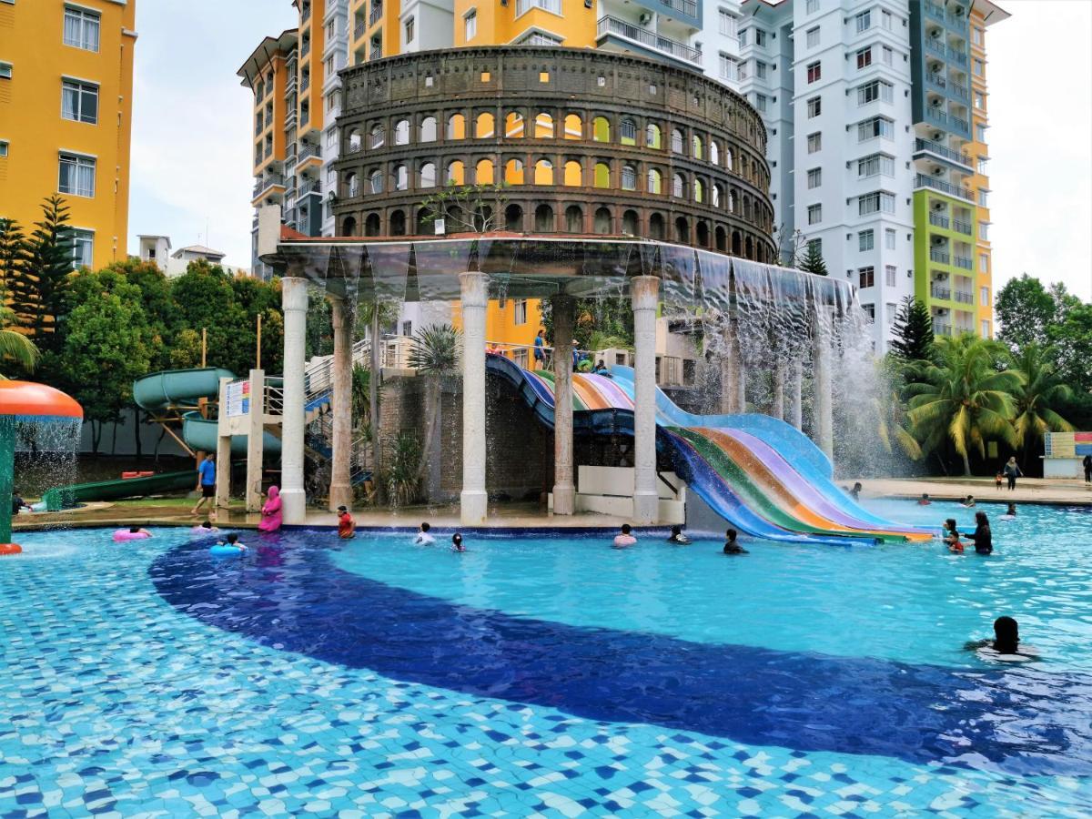 B - Lagoon Water Themepark Suite Melaka Town Eksteriør bilde